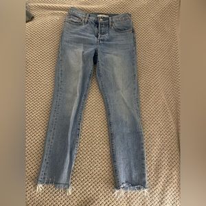 Light Wash Levi Jeans